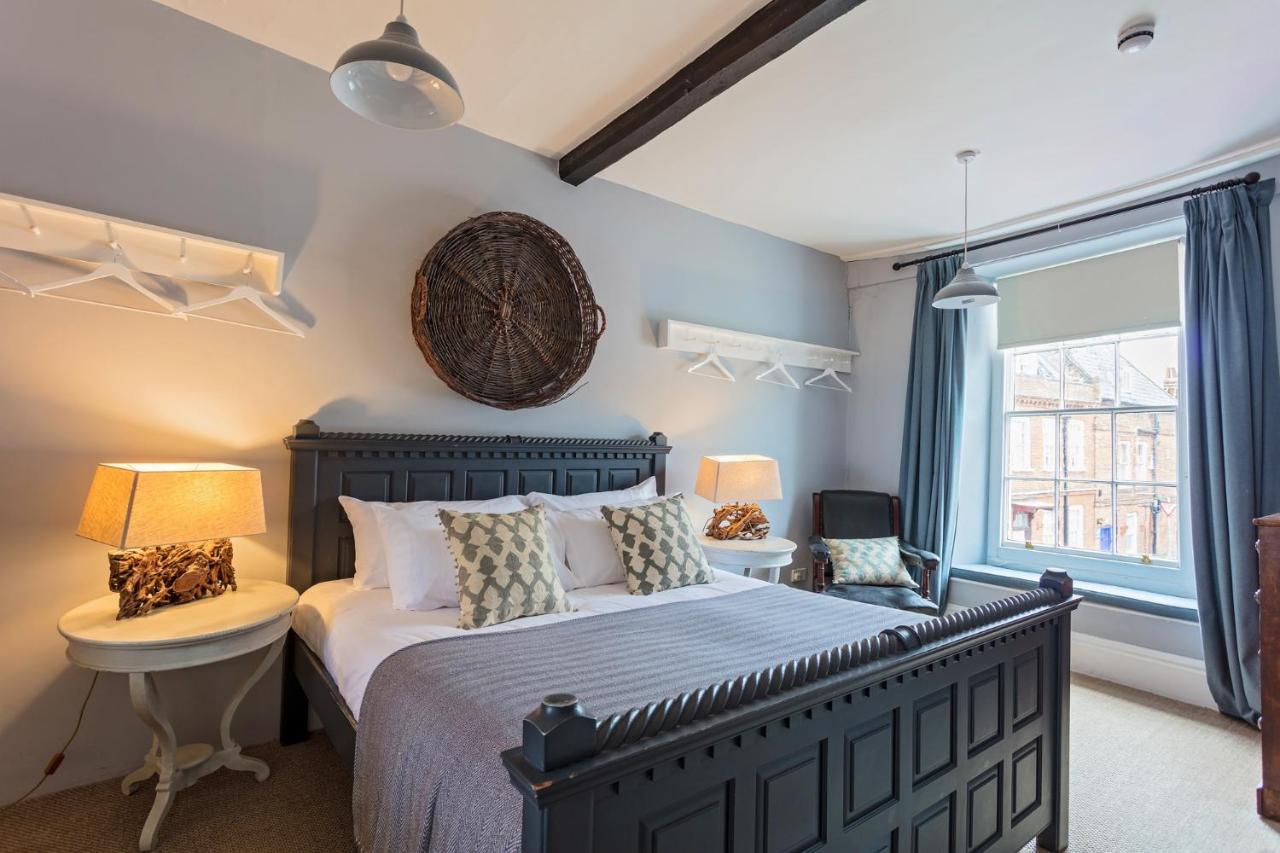 The Black Lion Hotel Little Walsingham Eksteriør billede